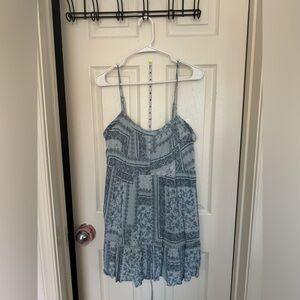 Sleeveless dress